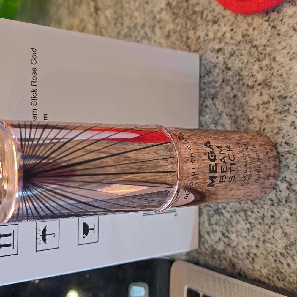 Revolution Mega Beam Stick Highlighter - Rose Gold (sealed) - Picture 3 of 4